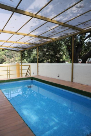 HemHarsh Holiday Home with pool